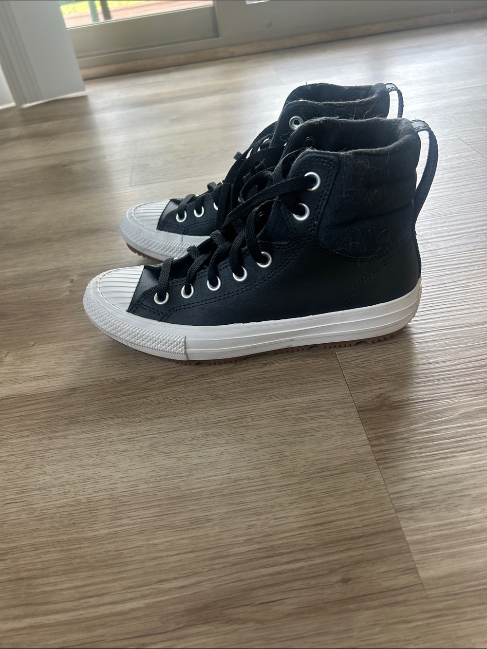 Converse high top